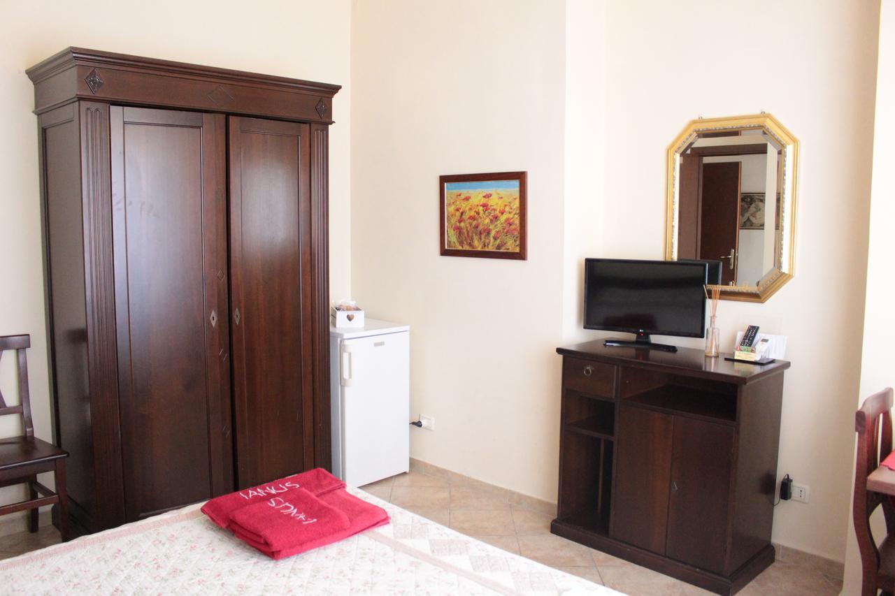 רומא Ianus Guest House מראה חיצוני תמונה